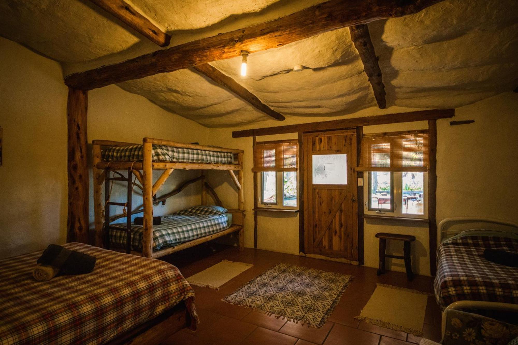 Pilliga Pottery Creative Farmstay Coonabarabran Oda fotoğraf
