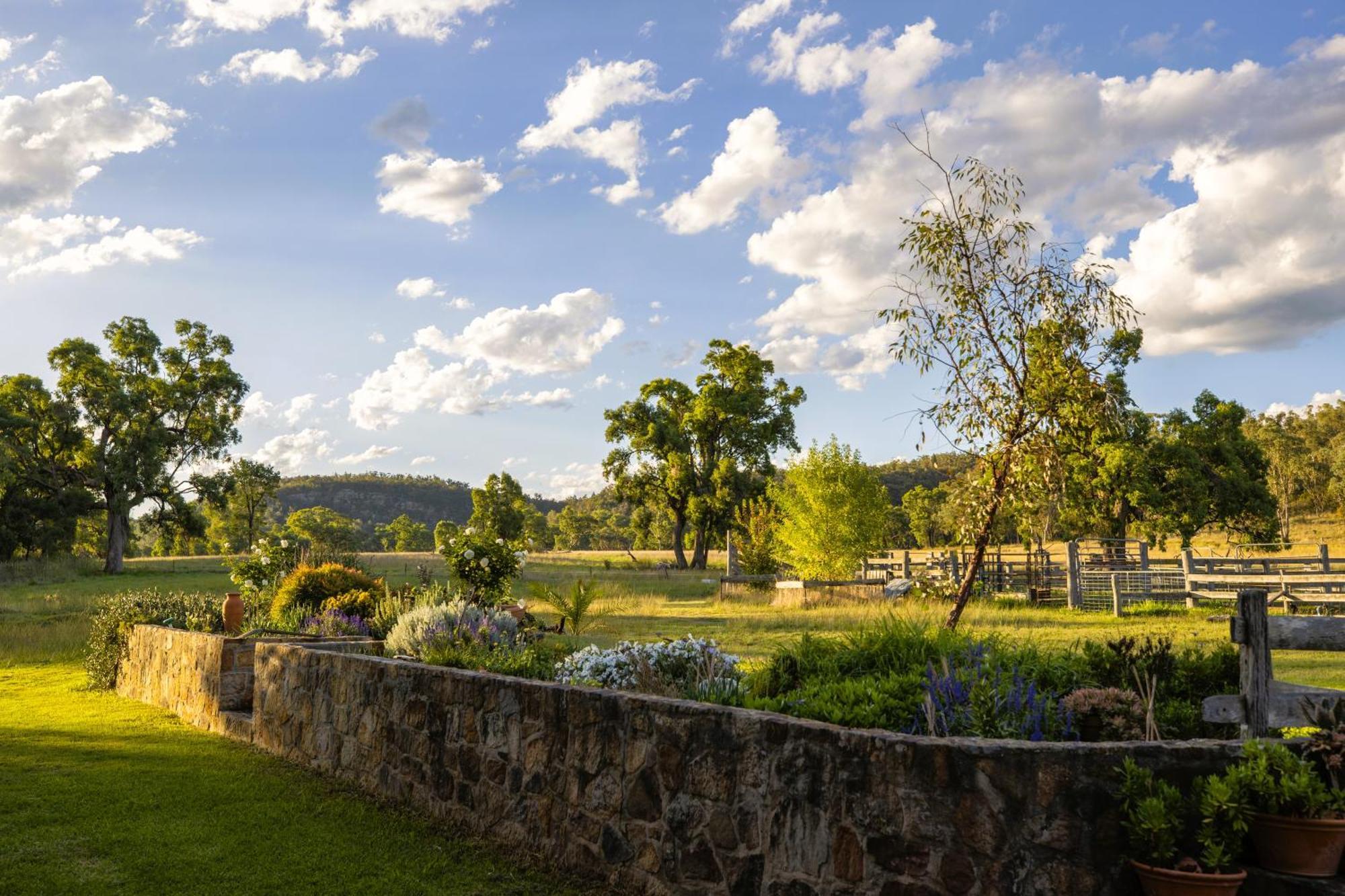 Pilliga Pottery Creative Farmstay Coonabarabran Dış mekan fotoğraf
